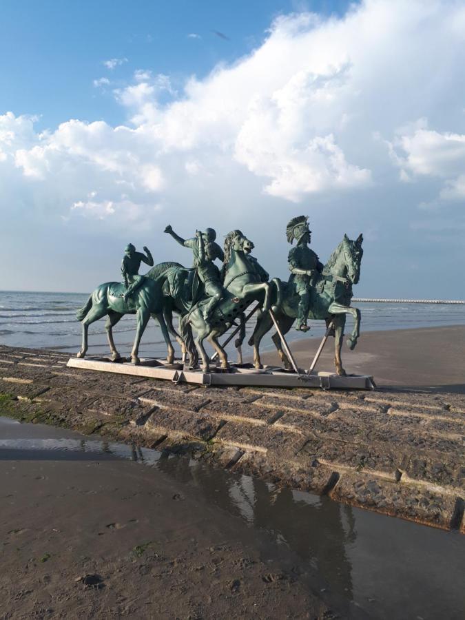 Vakantiehuis 6 Pers, Oostduinkerke Aan Zee Koksijde Ngoại thất bức ảnh